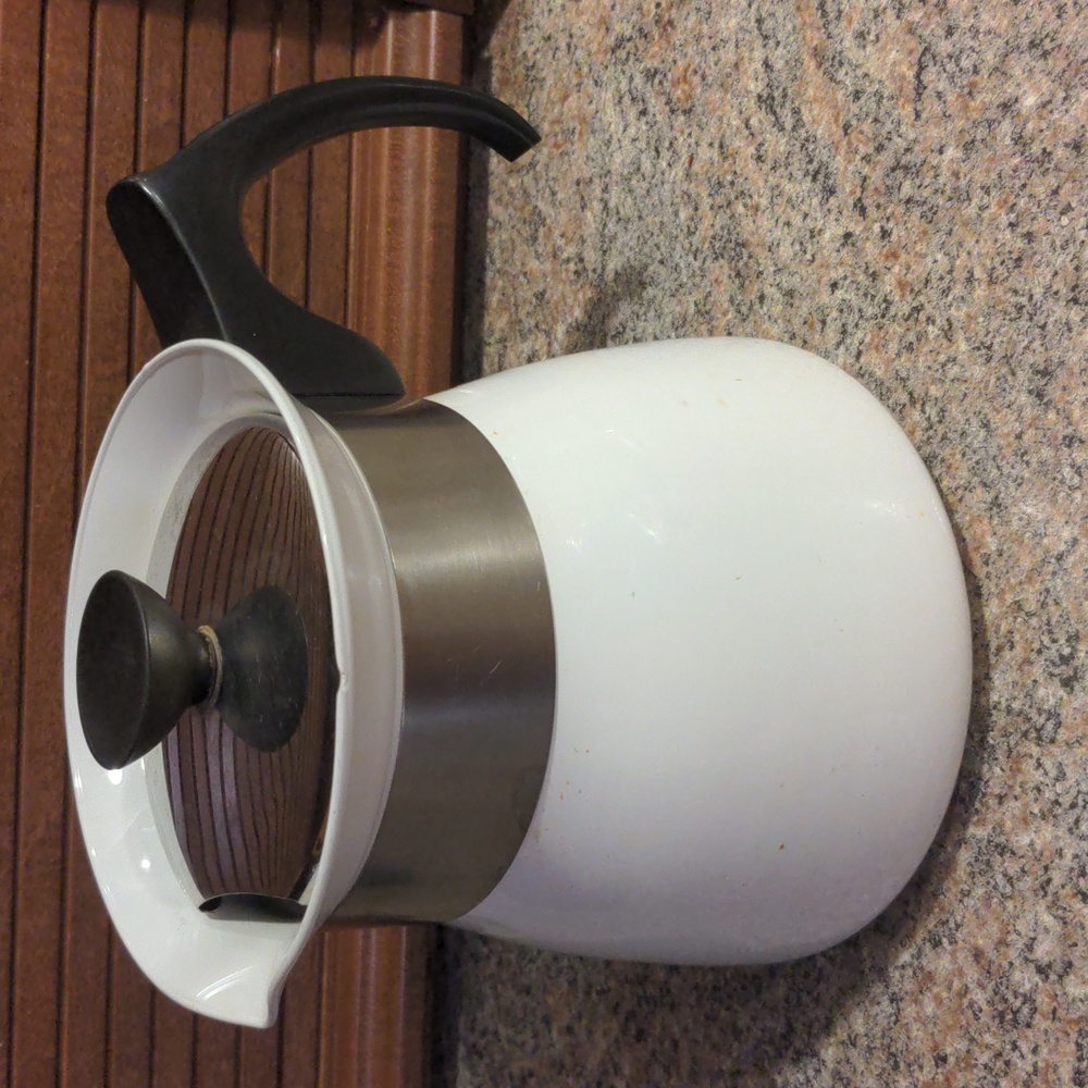 Vintage Corning 6 Cup Tea Kettle - All White with Lid TP-6